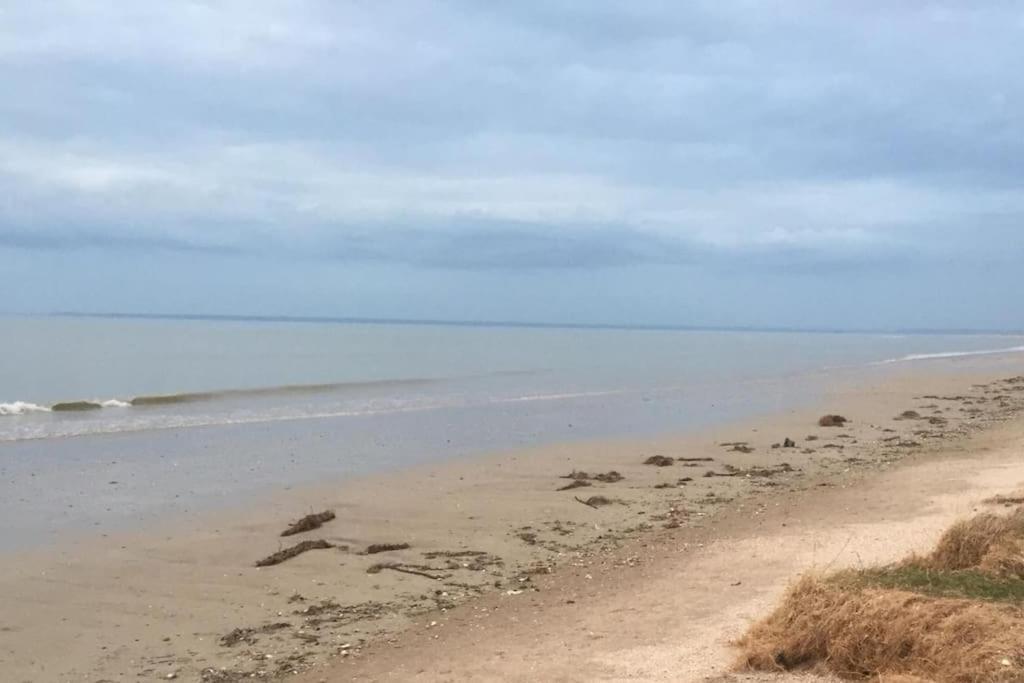 Vue Mer Pour Une Escale En Baie Du Mt-St-Michel Cherrueix Buitenkant foto